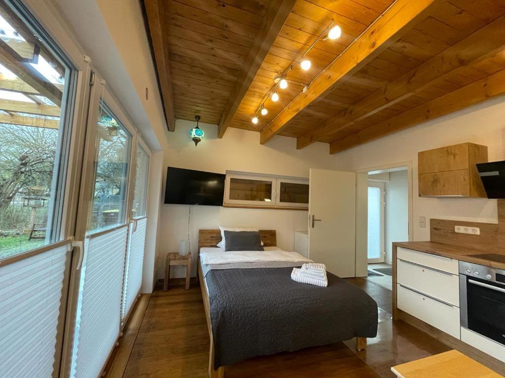 Ferienwohnung Im Stadtzentrum Von Bernau - Komfortable Wohnung Mit 2 Zimmern, Bad, Spuelmaschine, Waschmaschine, Komplette Kueche, Wlan, Terrasse, Ruhige Lage 베르나우 바이 베를린 외부 사진
