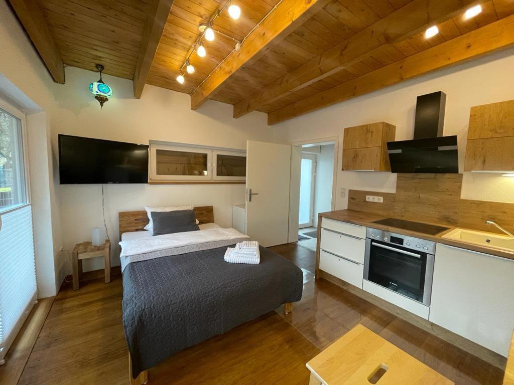 Ferienwohnung Im Stadtzentrum Von Bernau - Komfortable Wohnung Mit 2 Zimmern, Bad, Spuelmaschine, Waschmaschine, Komplette Kueche, Wlan, Terrasse, Ruhige Lage 베르나우 바이 베를린 외부 사진