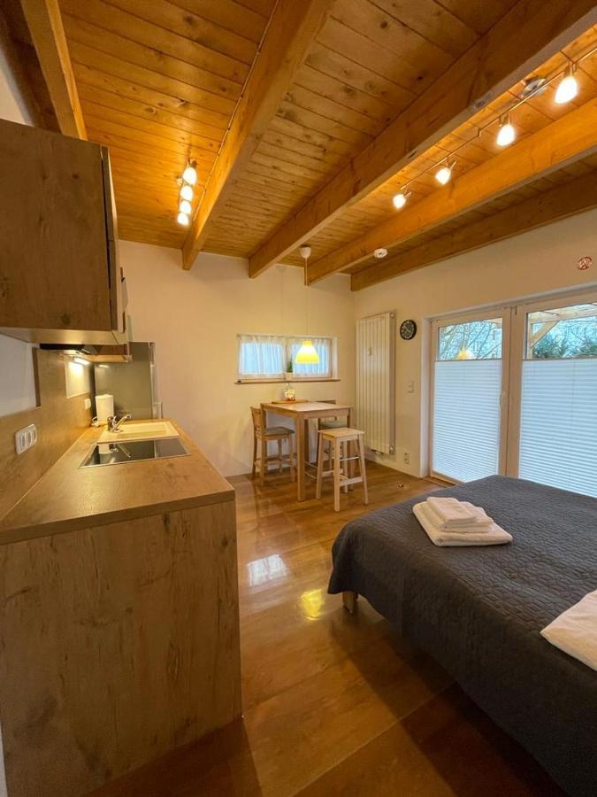 Ferienwohnung Im Stadtzentrum Von Bernau - Komfortable Wohnung Mit 2 Zimmern, Bad, Spuelmaschine, Waschmaschine, Komplette Kueche, Wlan, Terrasse, Ruhige Lage 베르나우 바이 베를린 외부 사진
