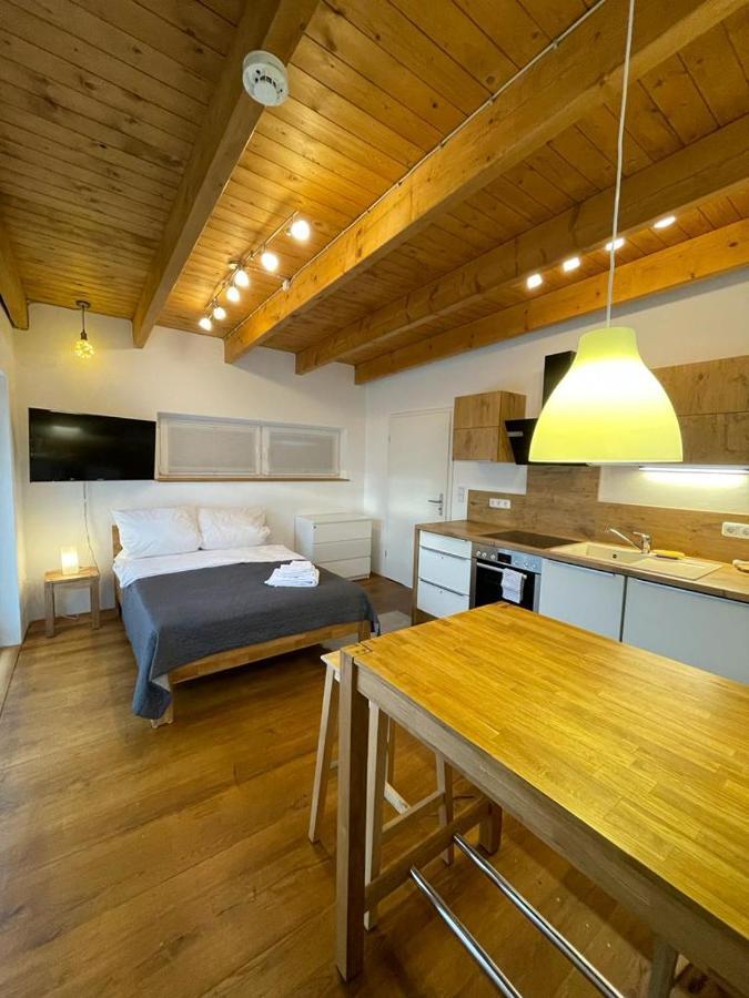 Ferienwohnung Im Stadtzentrum Von Bernau - Komfortable Wohnung Mit 2 Zimmern, Bad, Spuelmaschine, Waschmaschine, Komplette Kueche, Wlan, Terrasse, Ruhige Lage 베르나우 바이 베를린 외부 사진